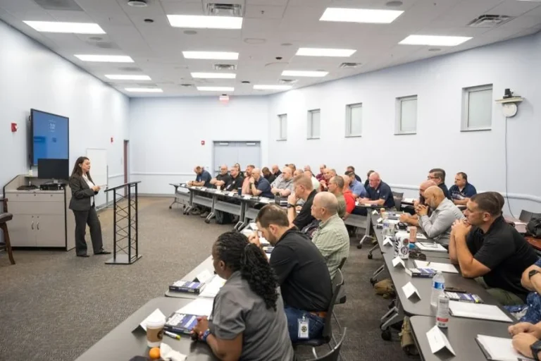 Building a Future in Federal Law Enforcement: Education, Pay, and Professional Growth Building a Future in Federal Law Enforcement Education, Pay, and Professional Growth